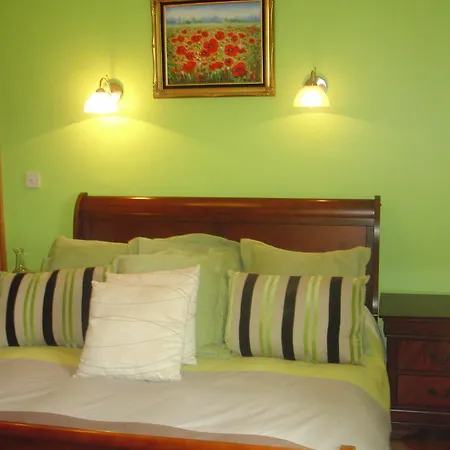 Bed & Breakfast Woodlands House Farranfore