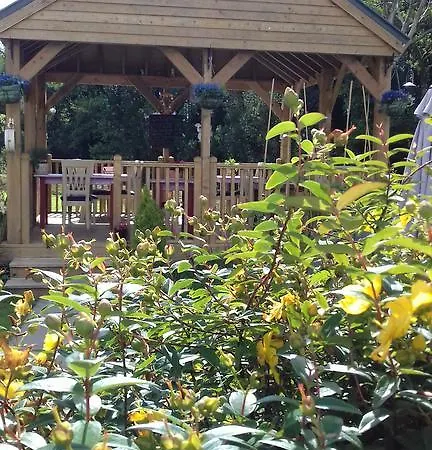 Woodlands House Bed & Breakfast